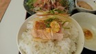マグロをご飯で